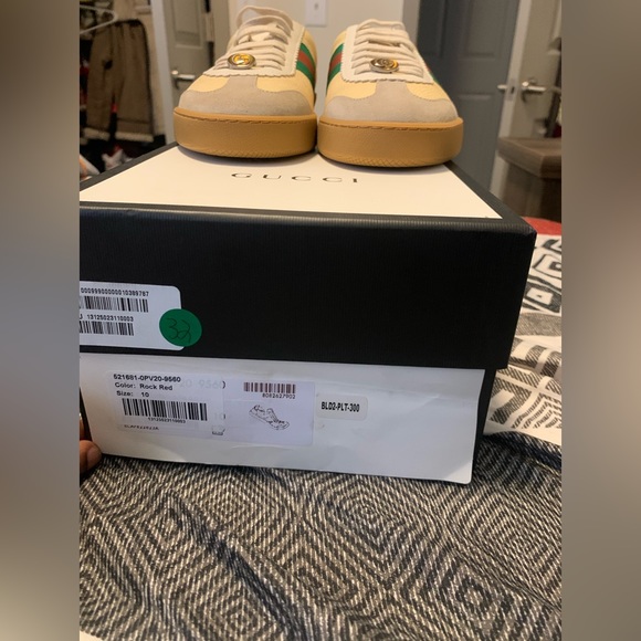 Brand new . Got it for Christmas .need a quick sell